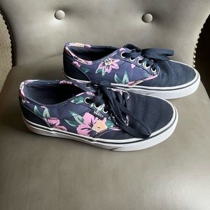 Vans Navy Blue Aloha Floral Sneaker  Women’s SZ 6. EUC